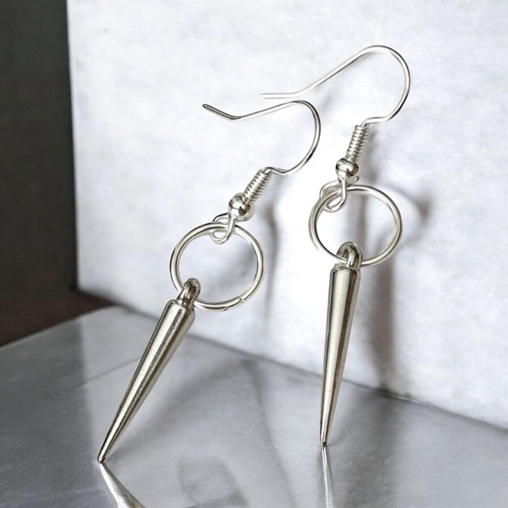 5 For $25💫Alternative Silver Punk Spike Dangles Earrings